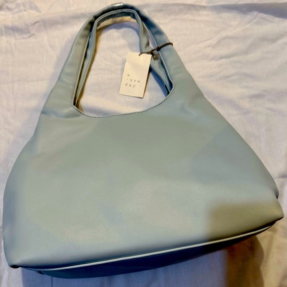 a new day Handbags - NWT cute purse